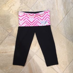 Victoria’s Secret cropped leggings